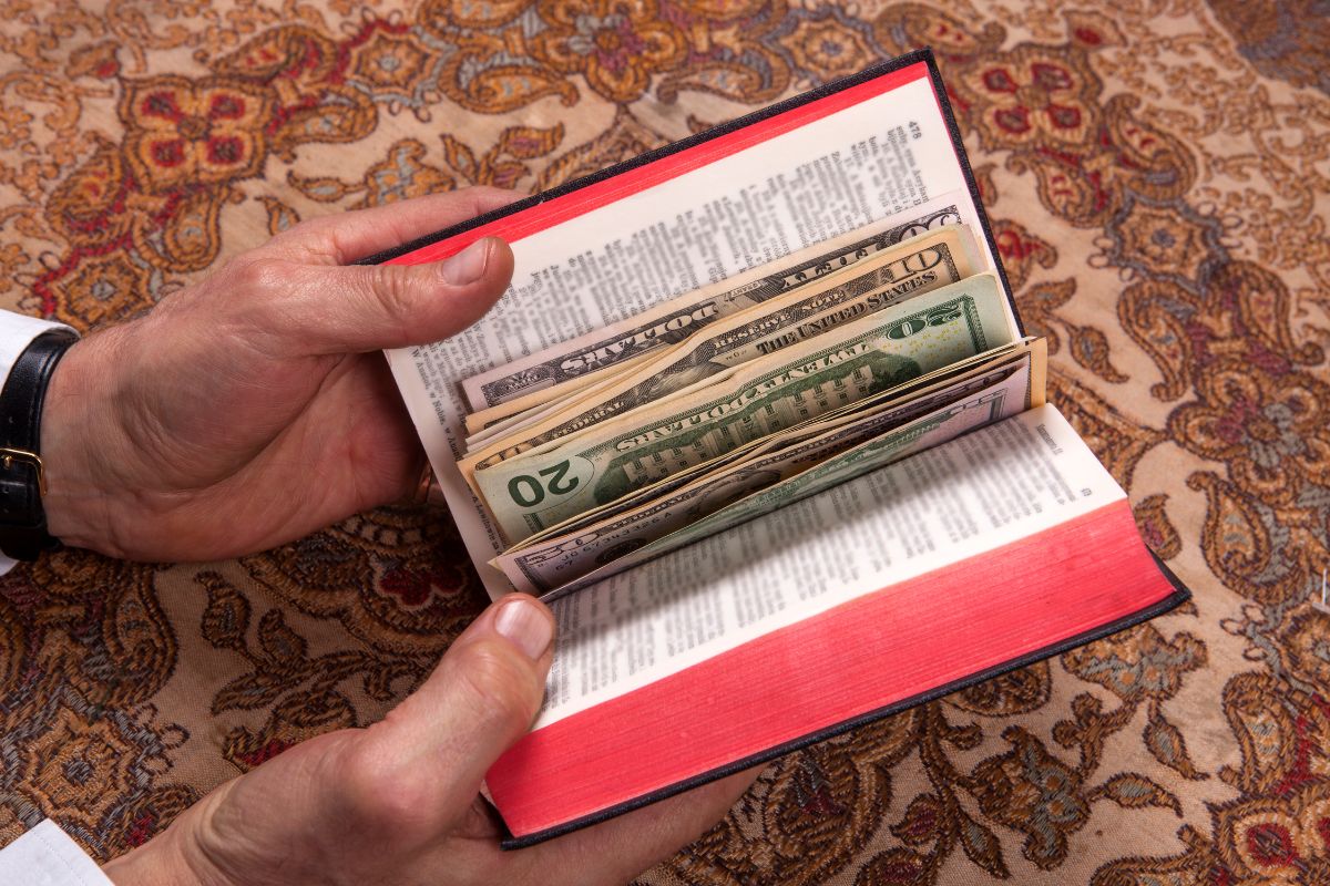 versículos bíblicos sobre dinheiro que são mal interpretados