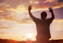 Estevão Lições da Vida e Apedrejamento do primeiro Mártir da igreja