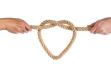 cordão de três dobras não se quebra facilmente