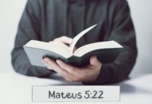 Mateus 5-22 Significado do Versículo Comentado e Explicado