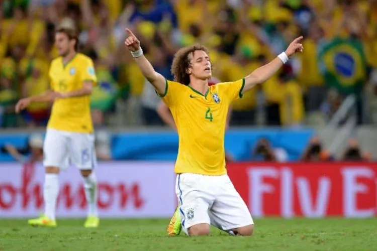 jogador de futebol evangélico - David Luiz