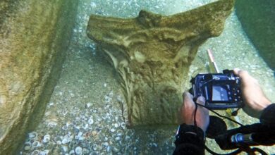 Descoberta carga marítima de artefatos de mármore no Mediterrâneo