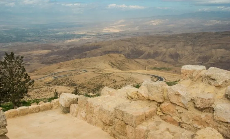 Monte Nebo: 4 Lições do Local de Visão de Moisés na Terra Prometida