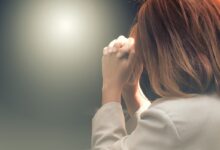 Devocional Amado e Valorizado Guardado na Palma da Mão - Isaías 49