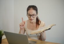 vantagens de usar a bíblia online como ferramenta de estudo