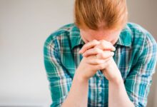 Devocional Se a luta está difícil ore ao Deus dos crentes - Filipenses 4