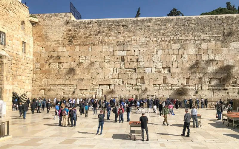 Como-surgiu-o-muro-das-lamentacoes-em-Israel