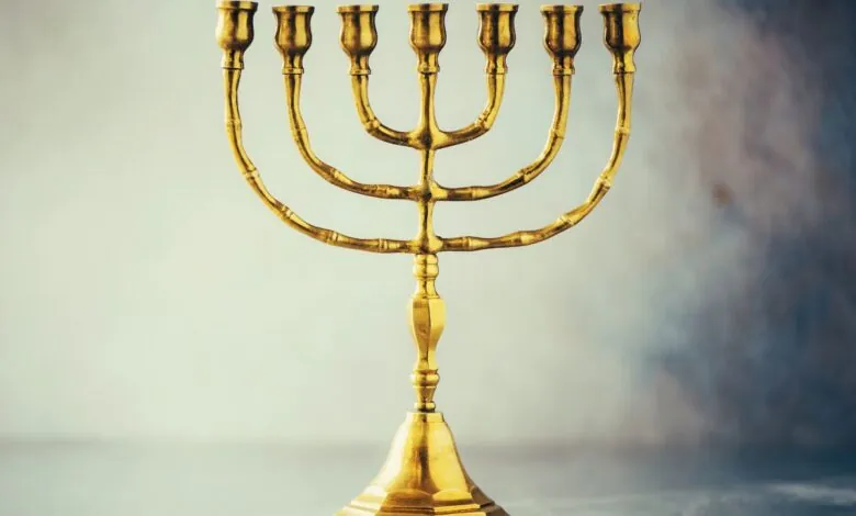 Quais são os sete candelabros de ouro do Apocalipse?