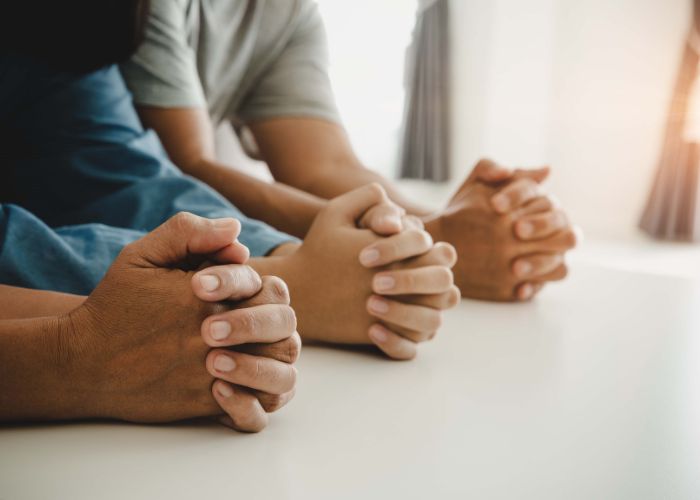 A igreja de Antioquia jejuou e orou antes de enviar Barnabé e Paulo