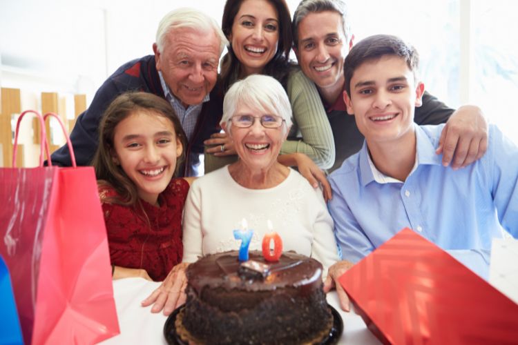 orações de aniversário para a família