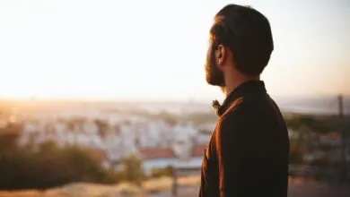 Nunca troque o banquete do céu por migalhas do mundo - devocional