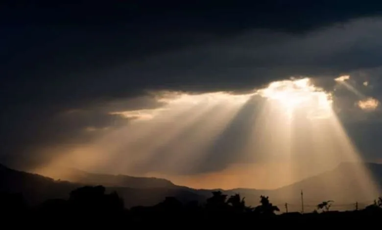 Como explicar a existência da luz antes da criação dos luminares