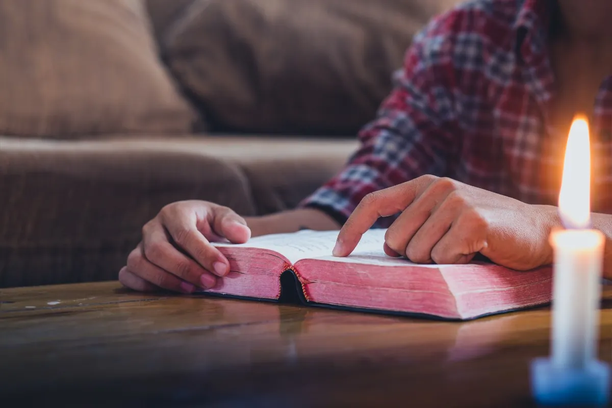 Efésios 2-8 Significado de Porque pela graça sois salvos