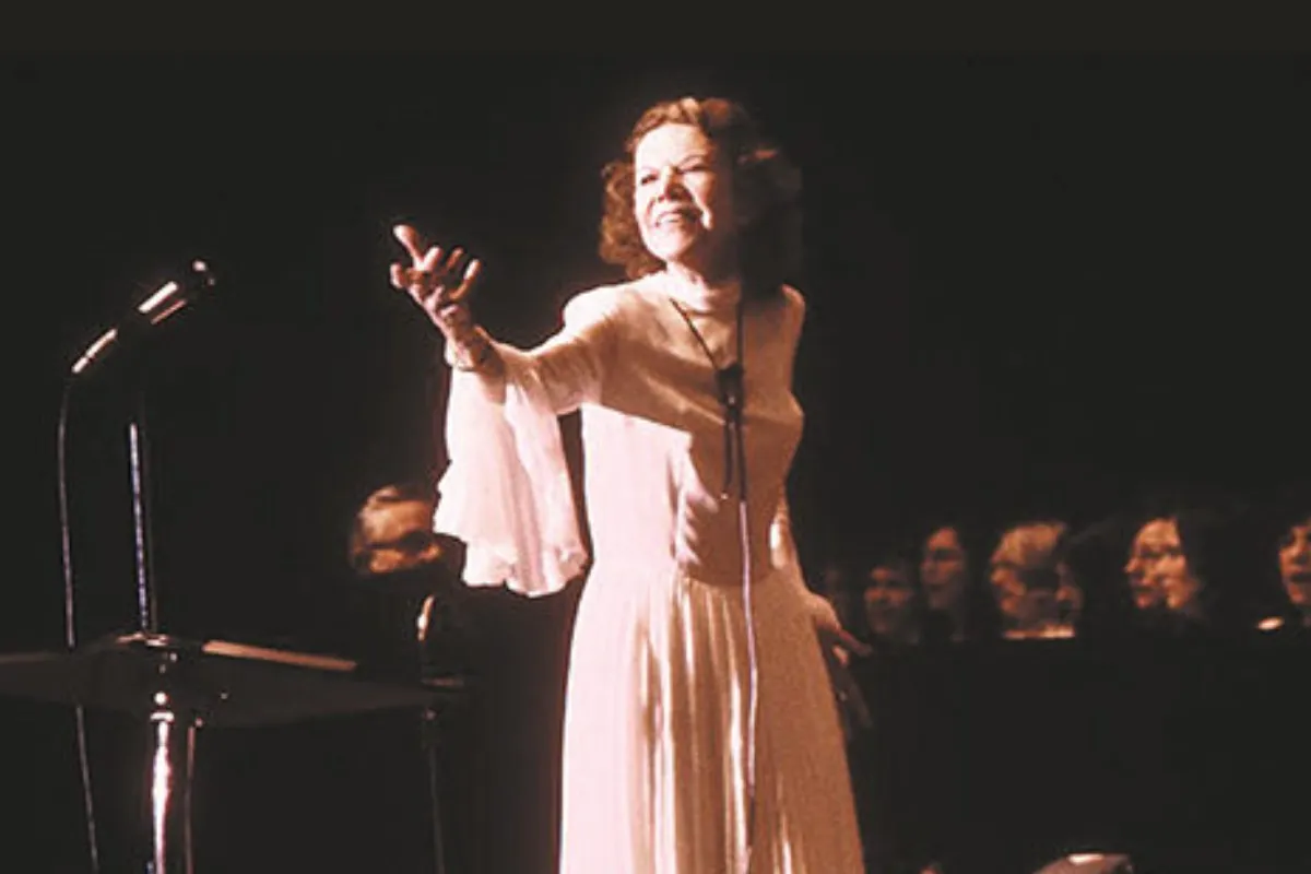 28 Frases de Kathryn Kuhlman que Inspiram Fé e Vida no Espírito