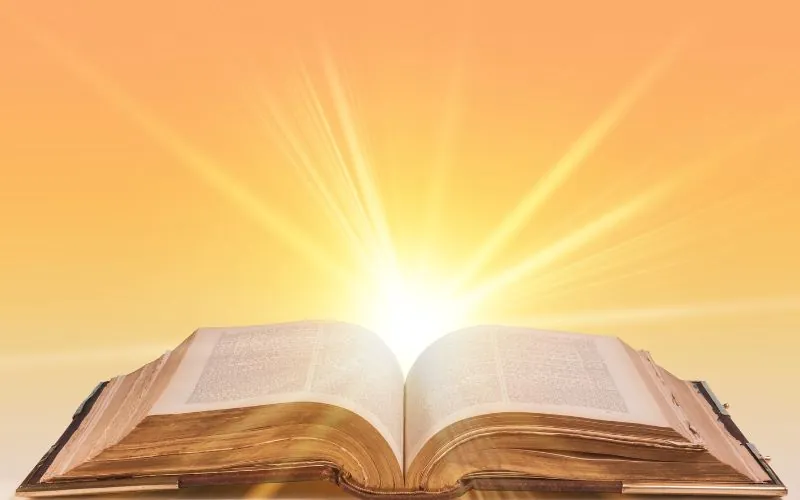 O-que-e-o-candelabro-de-ouro-na-Biblia
